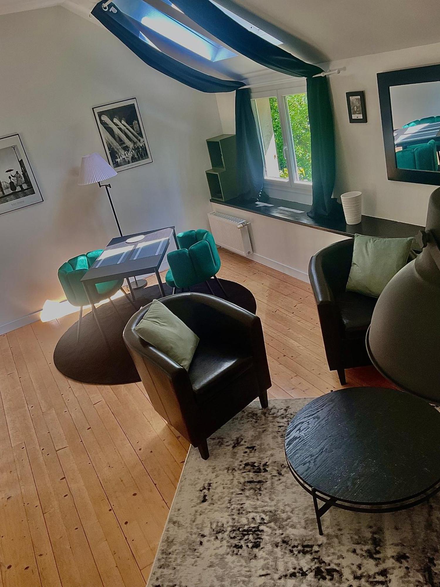 Avec Exterieur Et Piscine Partagee Holiday home